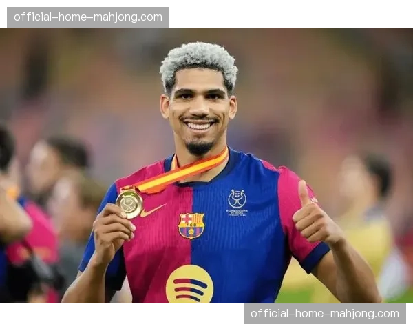 传闻巴萨夏窗有意莱比锡中场，以补充跑动与拦截能力