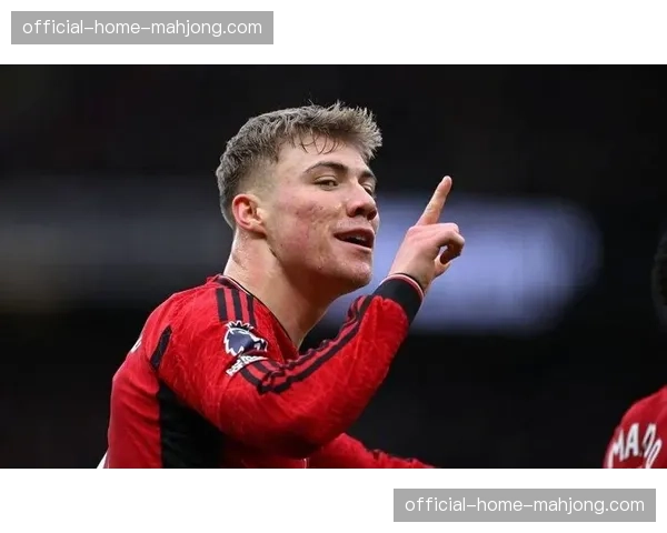 球员专访：萨索洛前锋谈现代前锋职责——进球与压迫施压同样重要